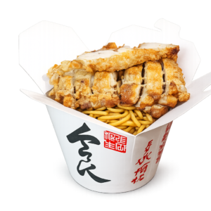 23. TALLARINES CON MUSLO DE POLLO